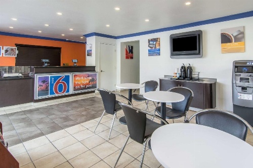 Motel 6 Anaheim -Buena Park image 42